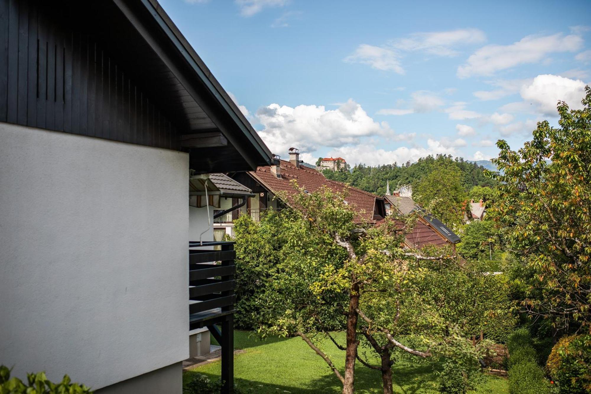 Apartments Villa Annamaria Bled Exteriör bild