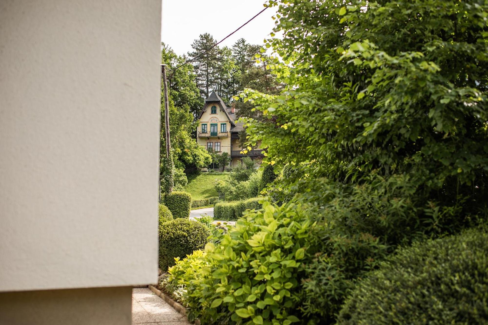 Apartments Villa Annamaria Bled Exteriör bild
